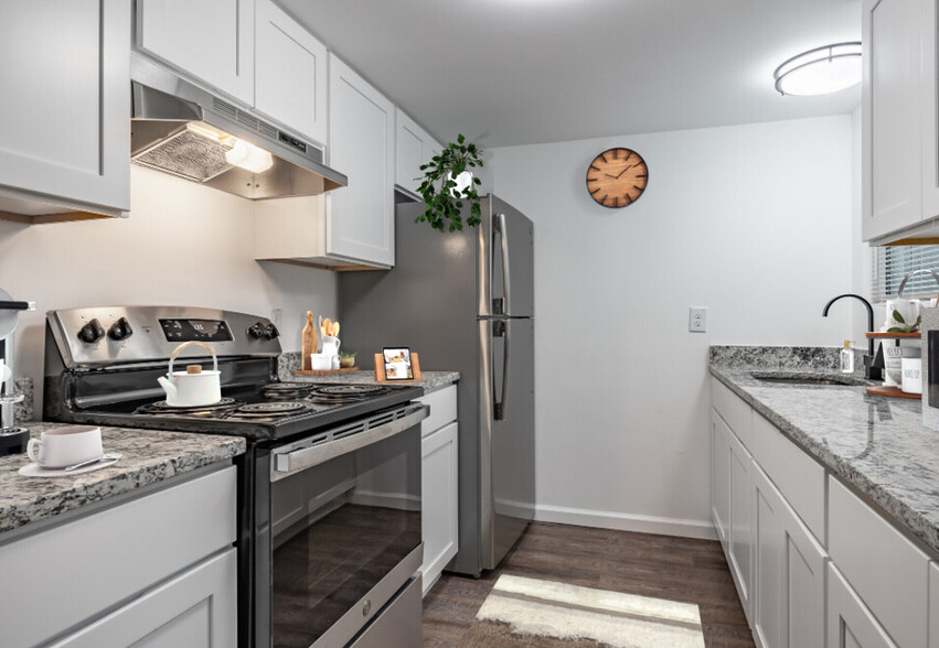 Primary Photo - Wellington Townhomes