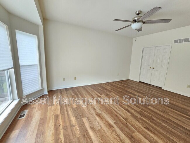 Building Photo - 119 Carlton Point Dr