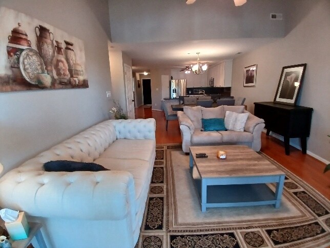 Primary Photo - 631 Springfork Dr