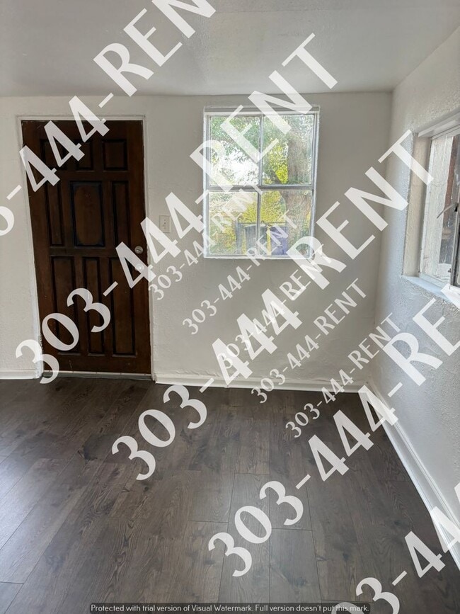 Building Photo - 10625