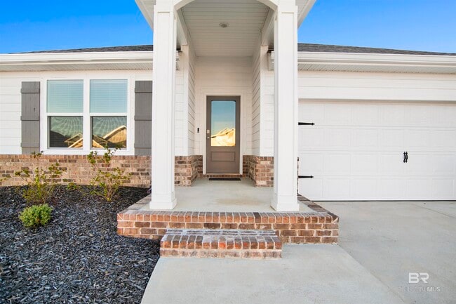 Building Photo - 32038 Lyon Rd