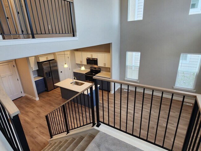 Building Photo - Newer 3 Bd 2.5 Ba Townhome in Herriman