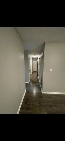 Building Photo - 220 20th St N