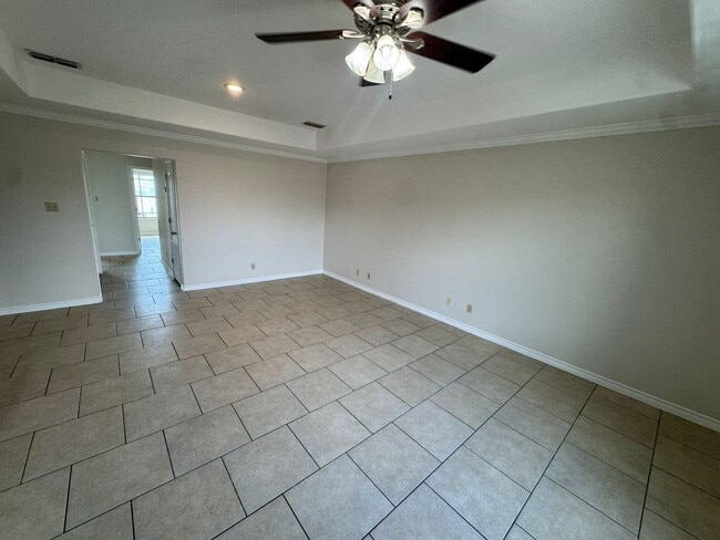 Building Photo - 9805 Sterling Loop