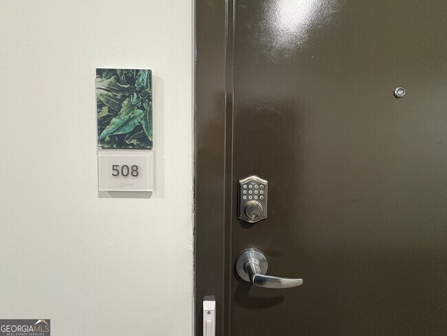 Building Photo - 525 Parkway Dr NE