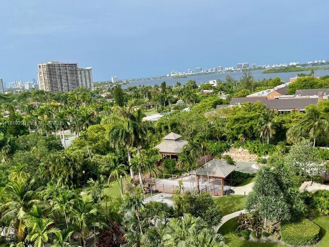 Building Photo - 1000 Quayside Terrace