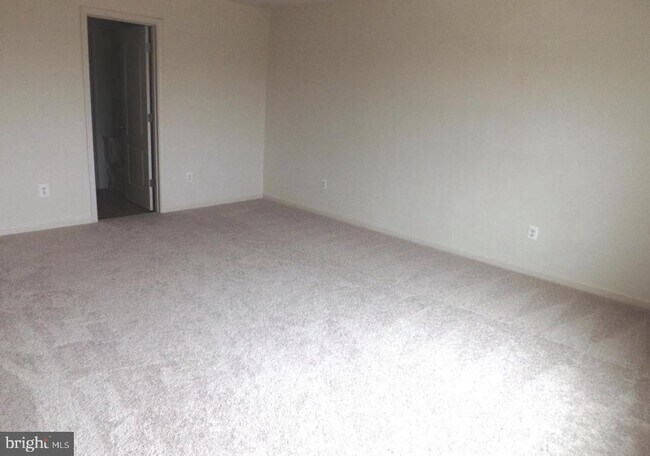 Building Photo - 62 Belmont Pl