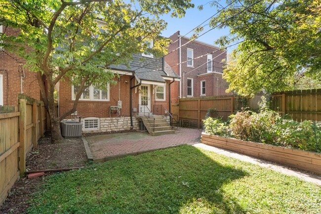 Building Photo - Home on the Range