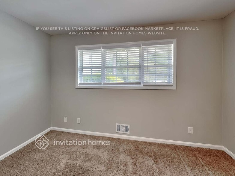 Building Photo - 2813 Rainbow Forest Dr