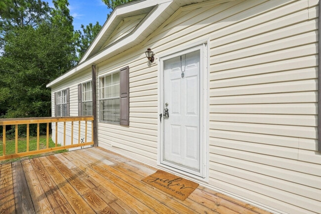 Building Photo - 188 Bradley Dr