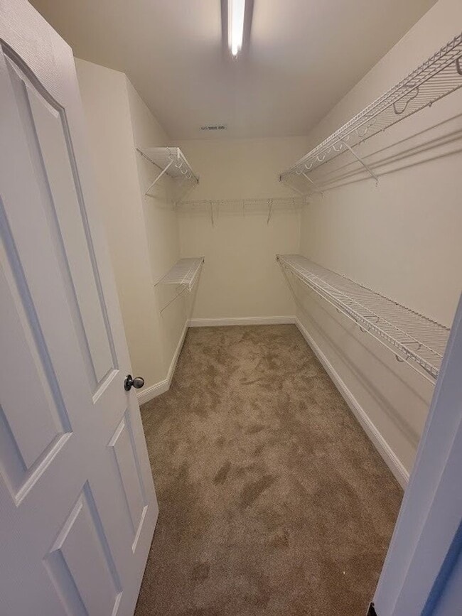 Building Photo - Spacious 4BR Home in Waterlyn in Mooresville
