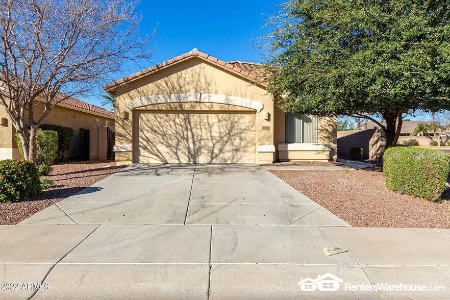 Primary Photo - 4836 N 126th Dr