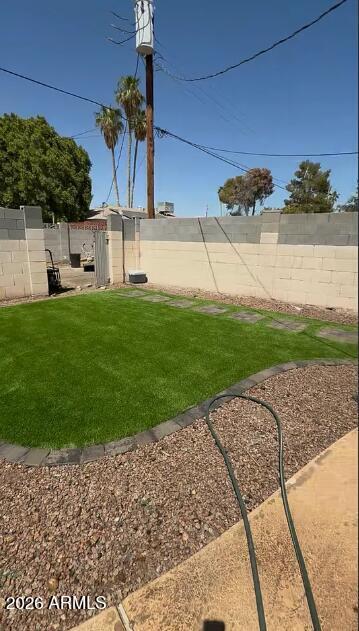 Building Photo - 1262 E Hermosa Dr