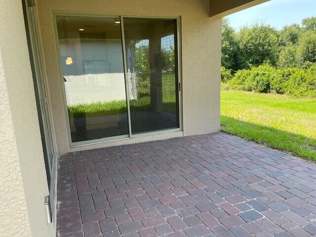 Building Photo - 7501 Wing Span Wy