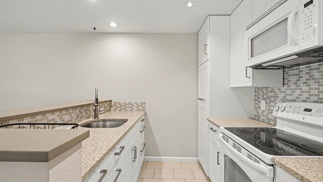 Building Photo - 7453 Newcastle Golf Club Rd