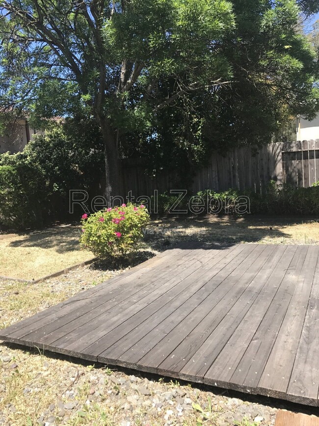 Building Photo - 1891 Santa Monica St