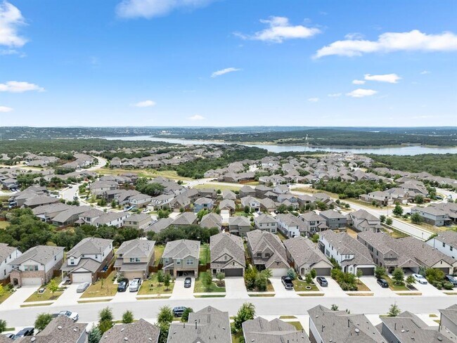 Building Photo - 8009 Copper Prairie Bend