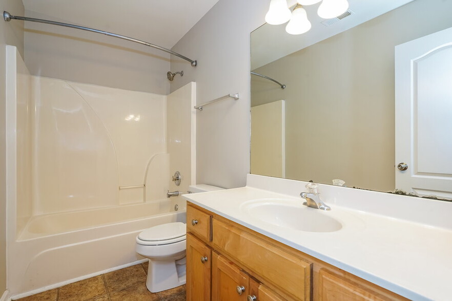 Building Photo - 949 Pebble Beach Cir