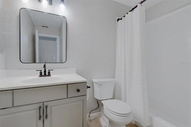 Building Photo - 12293 Sailwinds Dr