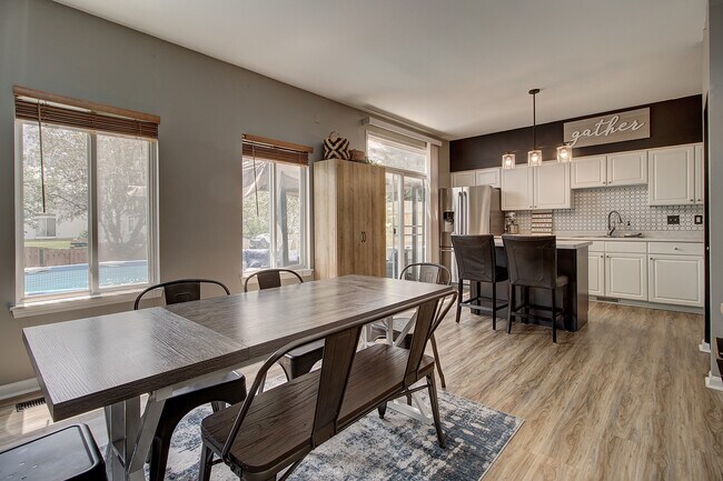 Building Photo - 21503 Franklin Cir