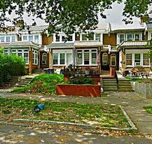 Building Photo - 321 E Roosevelt Blvd