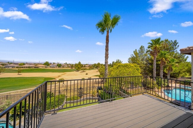 Building Photo - 3121 Club Rancho Dr