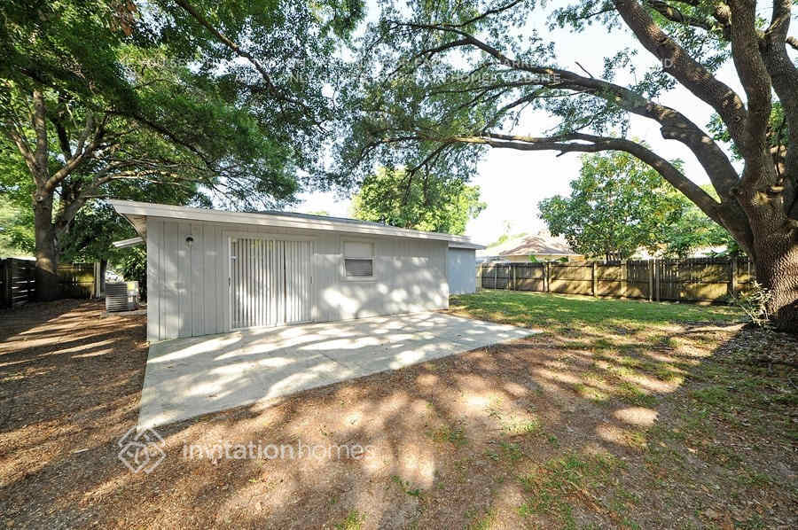 Building Photo - 607 Briarcliff Dr