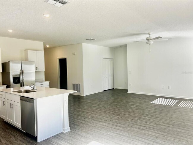 Building Photo - 1112 NW 48th Terrace