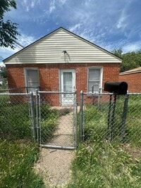Building Photo - 3010 Line Ave