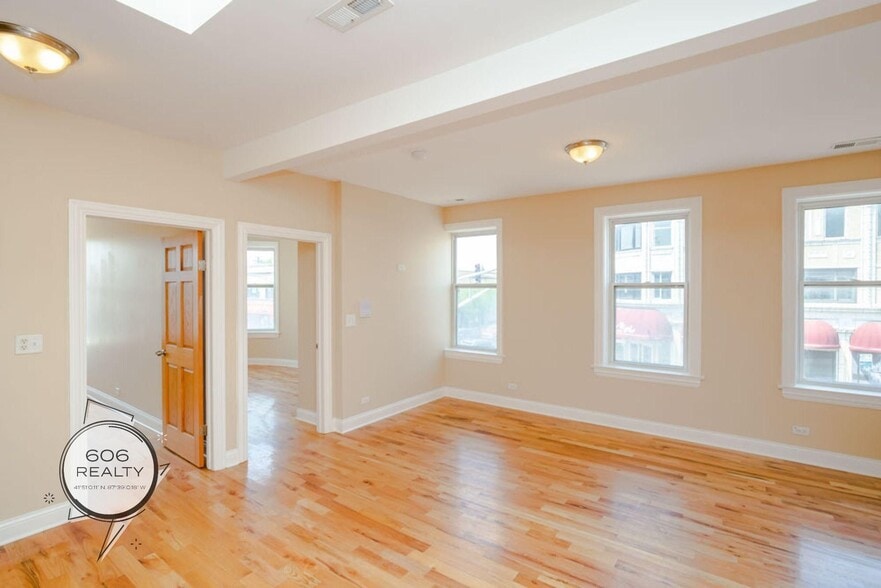 Building Photo - 3205 N Central Ave