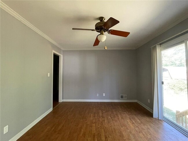 Building Photo - 2352 Arrow Cir