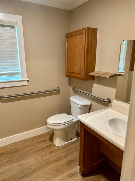 Building Photo - 48071 Laura Rogers Rd