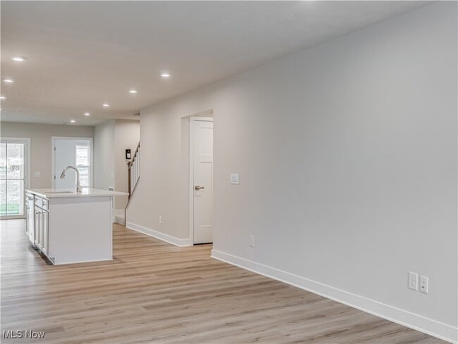 Building Photo - 1849 Shank Dr