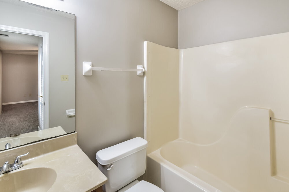 Building Photo - 6991 Raleigh Lagrange Rd