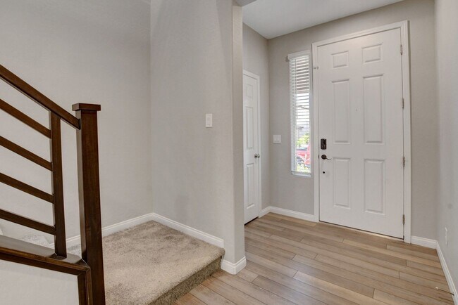 Building Photo - Beautifully Upgraded 4 Bedroom, Two Story ...