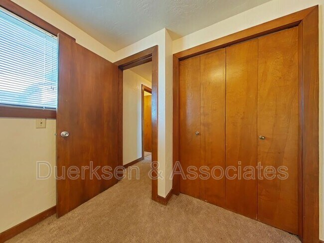 Building Photo - 2451 NW Coolidge Way