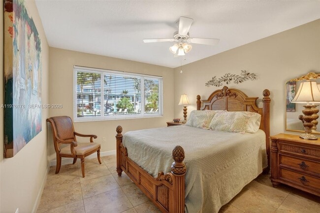 Building Photo - 180 Isle of Venice Dr