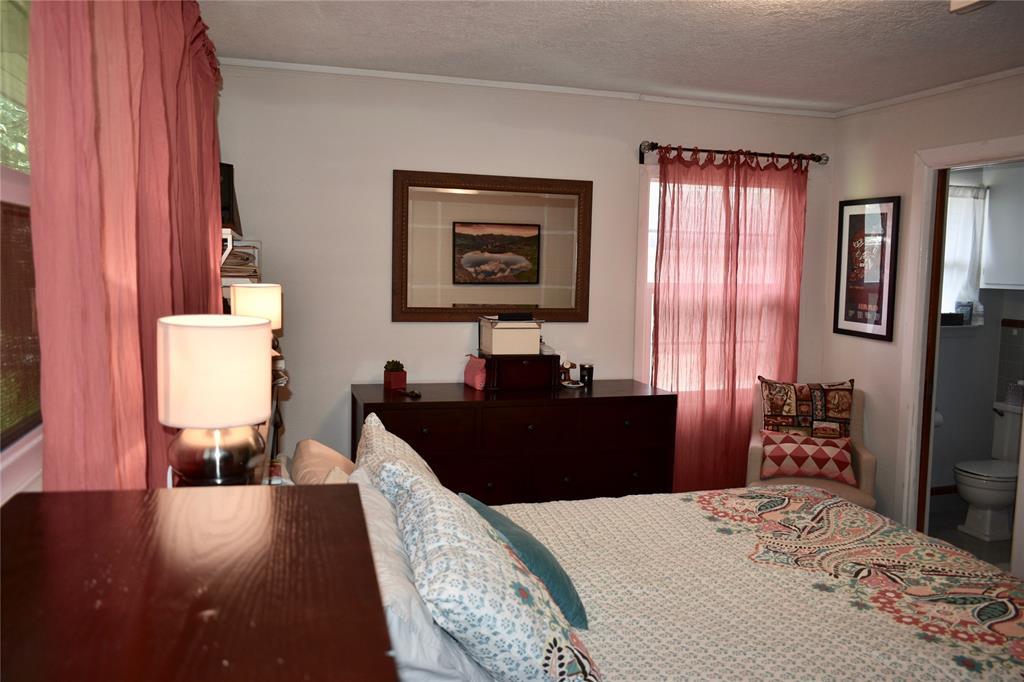 Building Photo - 4624 Verone St