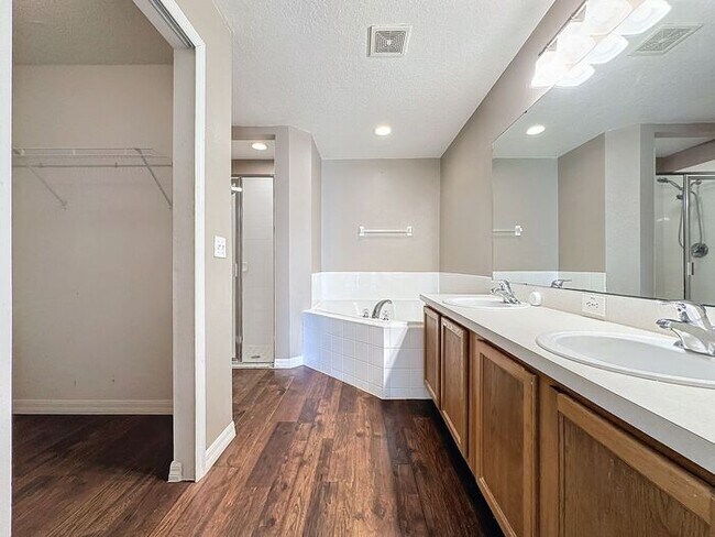 Building Photo - Poinciana single family home in Village 7,...