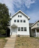 Building Photo - 1516 C Ave NE