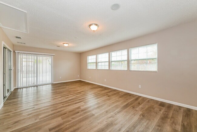 Building Photo - 3278 Chad Bourne Dr