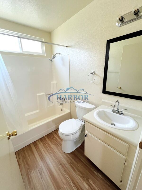 Building Photo - 4567 W 159th St