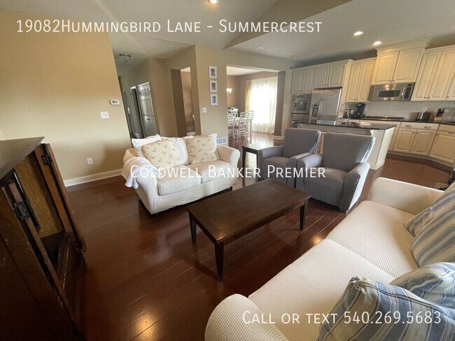 Building Photo - 19082Hummingbird Lane-Summercrest