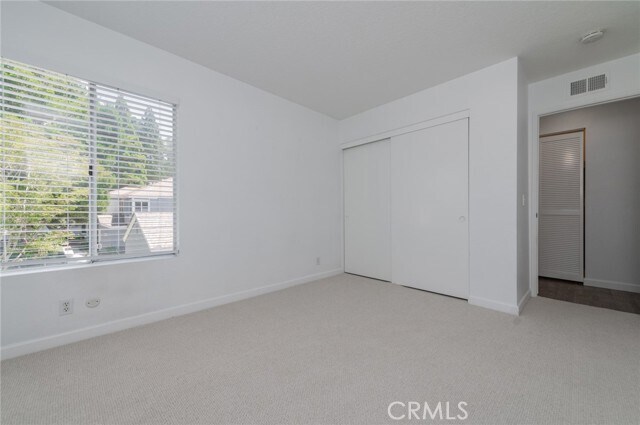 Building Photo - 259 Chesterfield