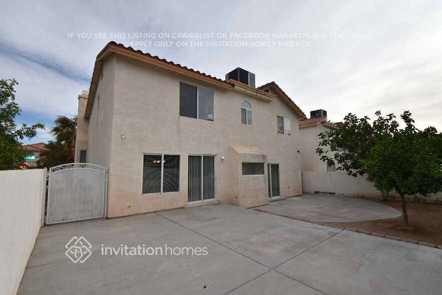 Building Photo - 8664 Raindrop Canyon Ave