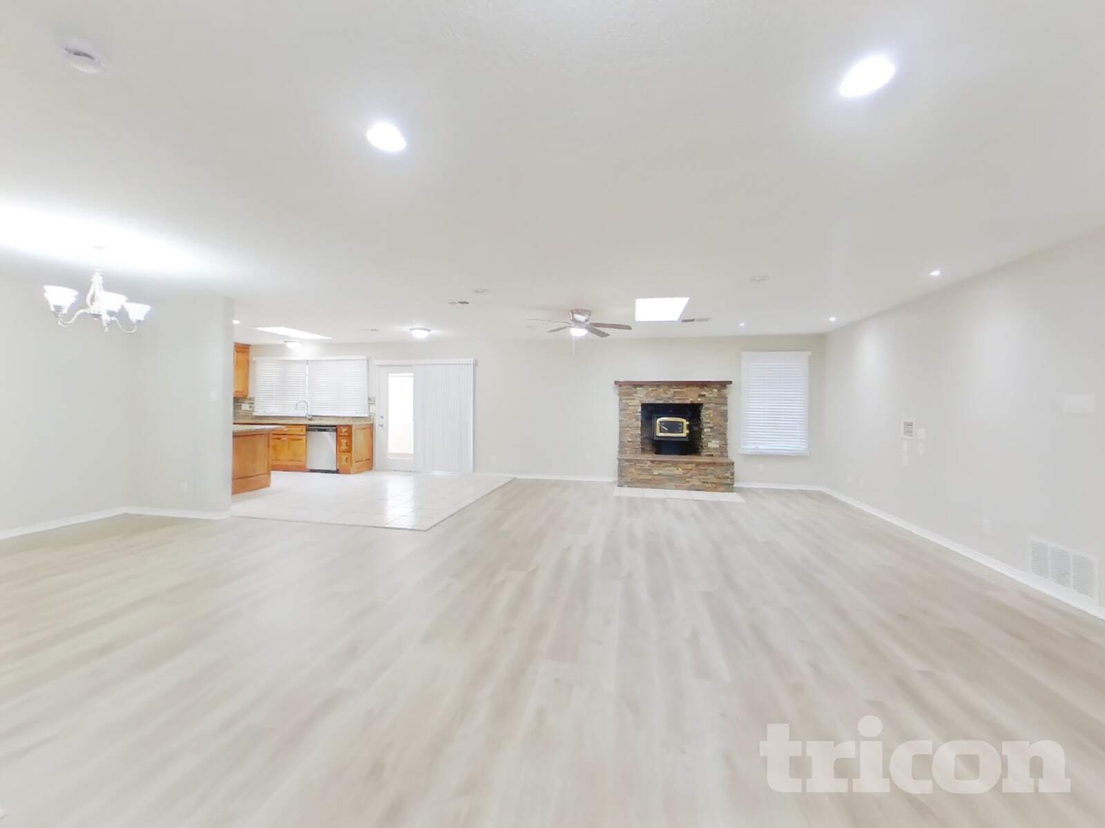 Building Photo - 1416 Nemesia Pl NE