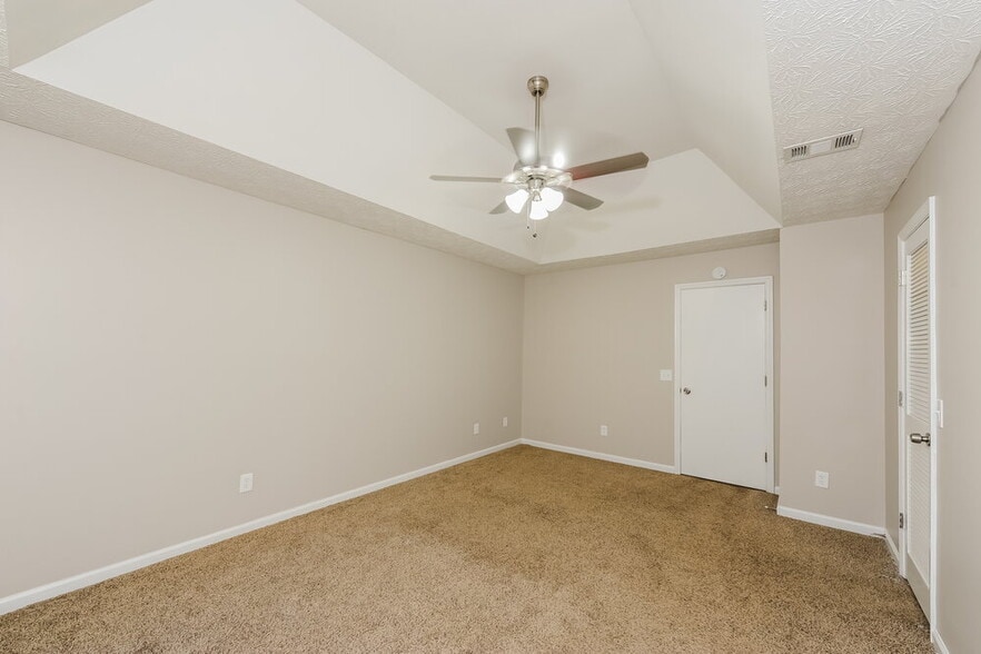 Building Photo - 3510 Baroney Ln SW