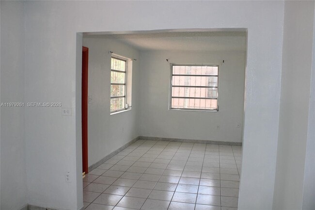 Building Photo - 3040 SW 69th Ave