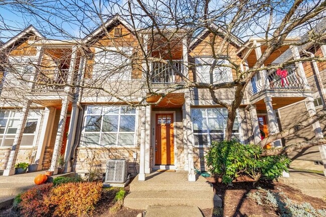 Building Photo - 929 SE Marion St