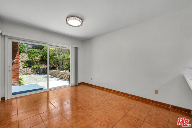 Building Photo - 4076 Tropico Way